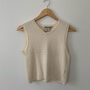 Vintage Sleeveless V neck Sweater